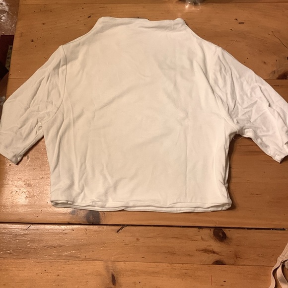 NWT- Naked Wardrobe, Nordstrom- Large- White 1/2 sleeve- Mock Neck Cropped - Picture 6 of 14